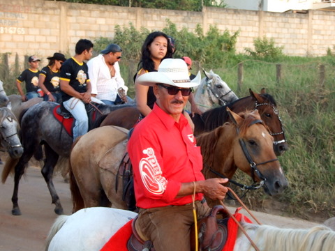 Ailton Miranda Bahia, o patriarca da fam&iacute;lia